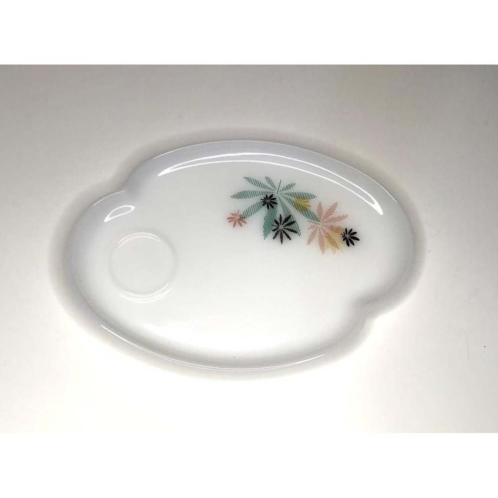 Vintage Federal Glass Atomic Flower Snack Plates White Milk Glass Boho Retro MCM - Picture 6 of 8